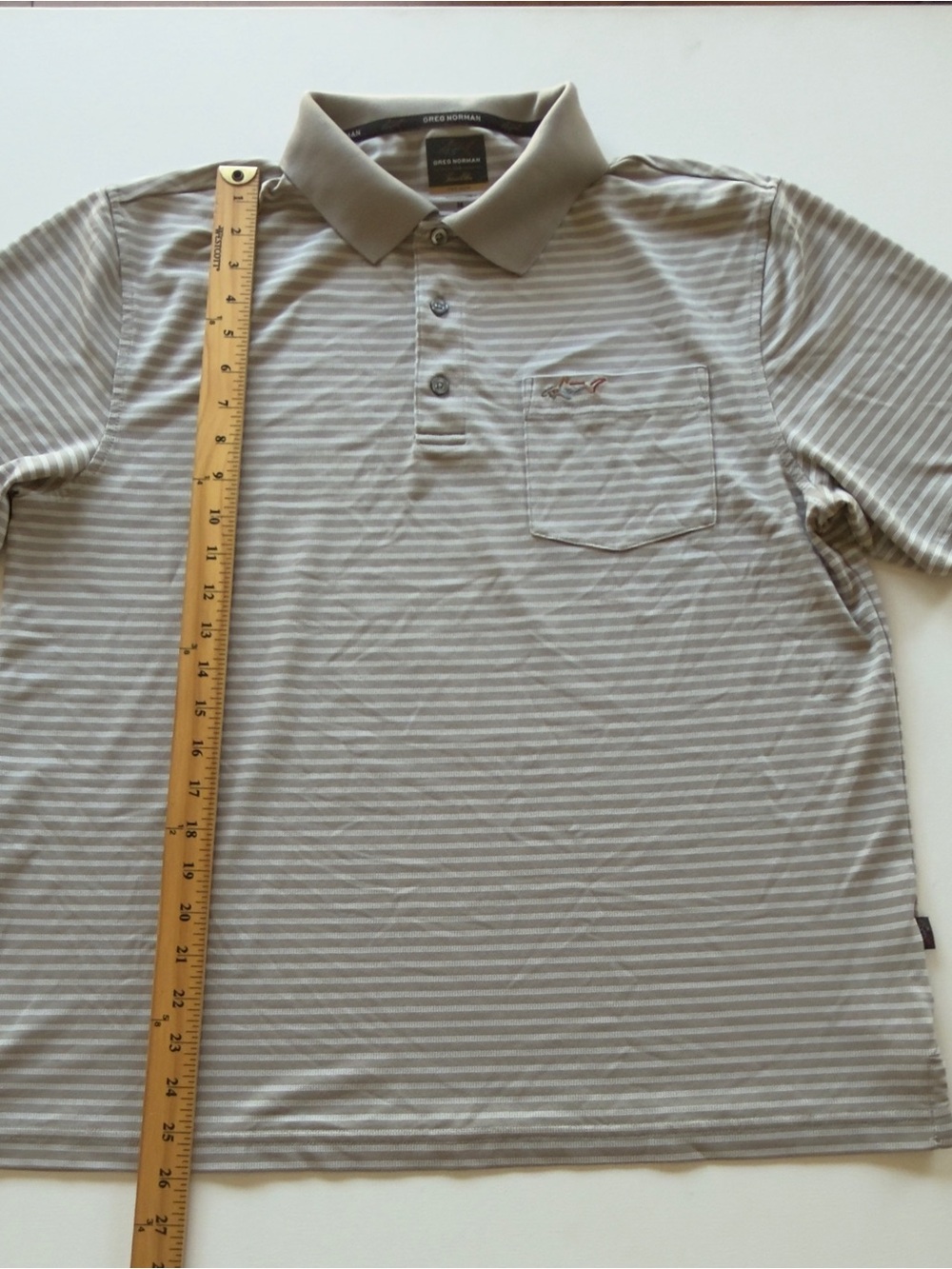 EUC Greg Norman Collection Men’s Striped Polo Golf Shirt Size Medium (KB11)